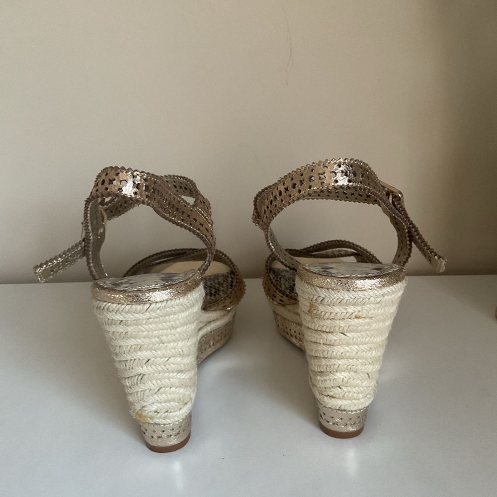 Gianni Bini Gold Metallic Espadrille Platform Wedge Sandals Size 8 - Picture 7 of 13